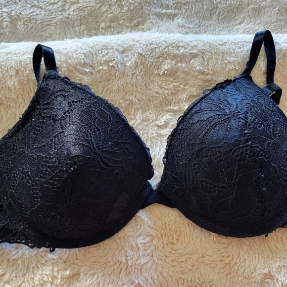 Bra - Picture 1 of 3